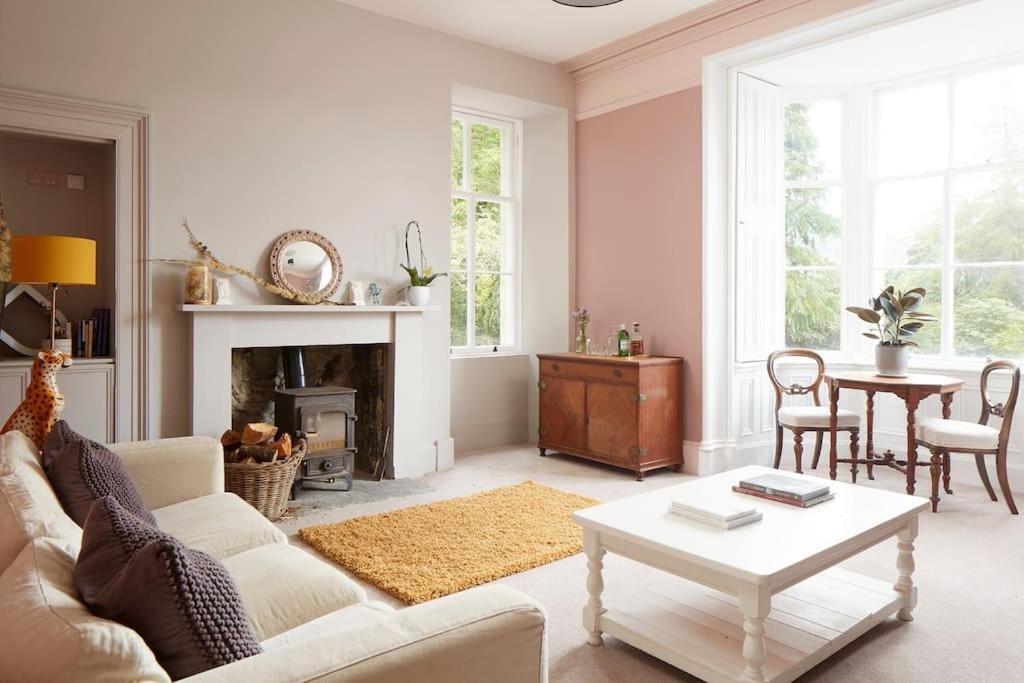 Stylish Scottish Manor, Coillemore House Kyle of Lochalsh Exterior photo