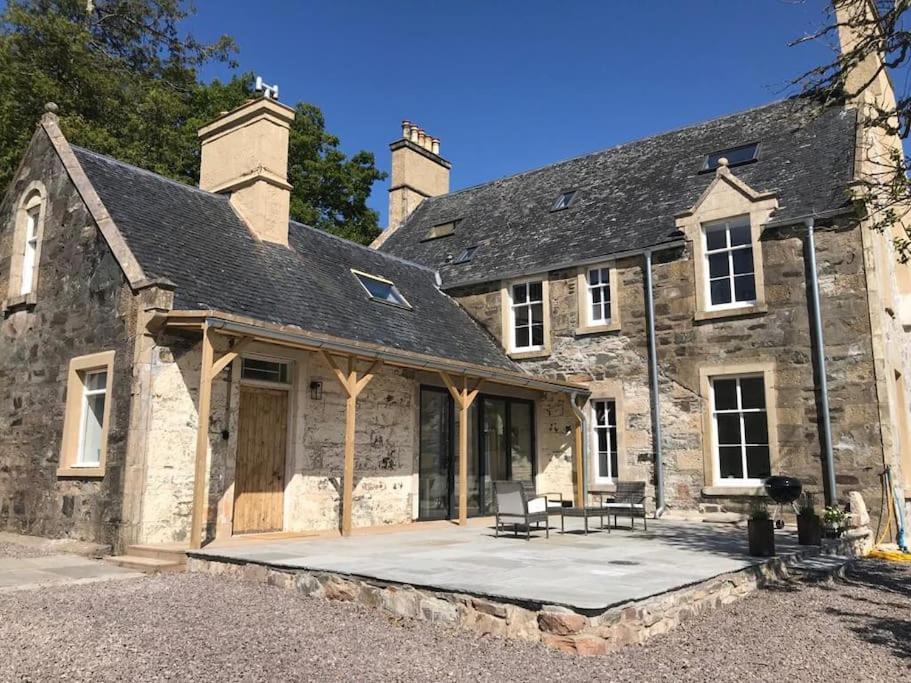 Stylish Scottish Manor, Coillemore House Kyle of Lochalsh Exterior photo